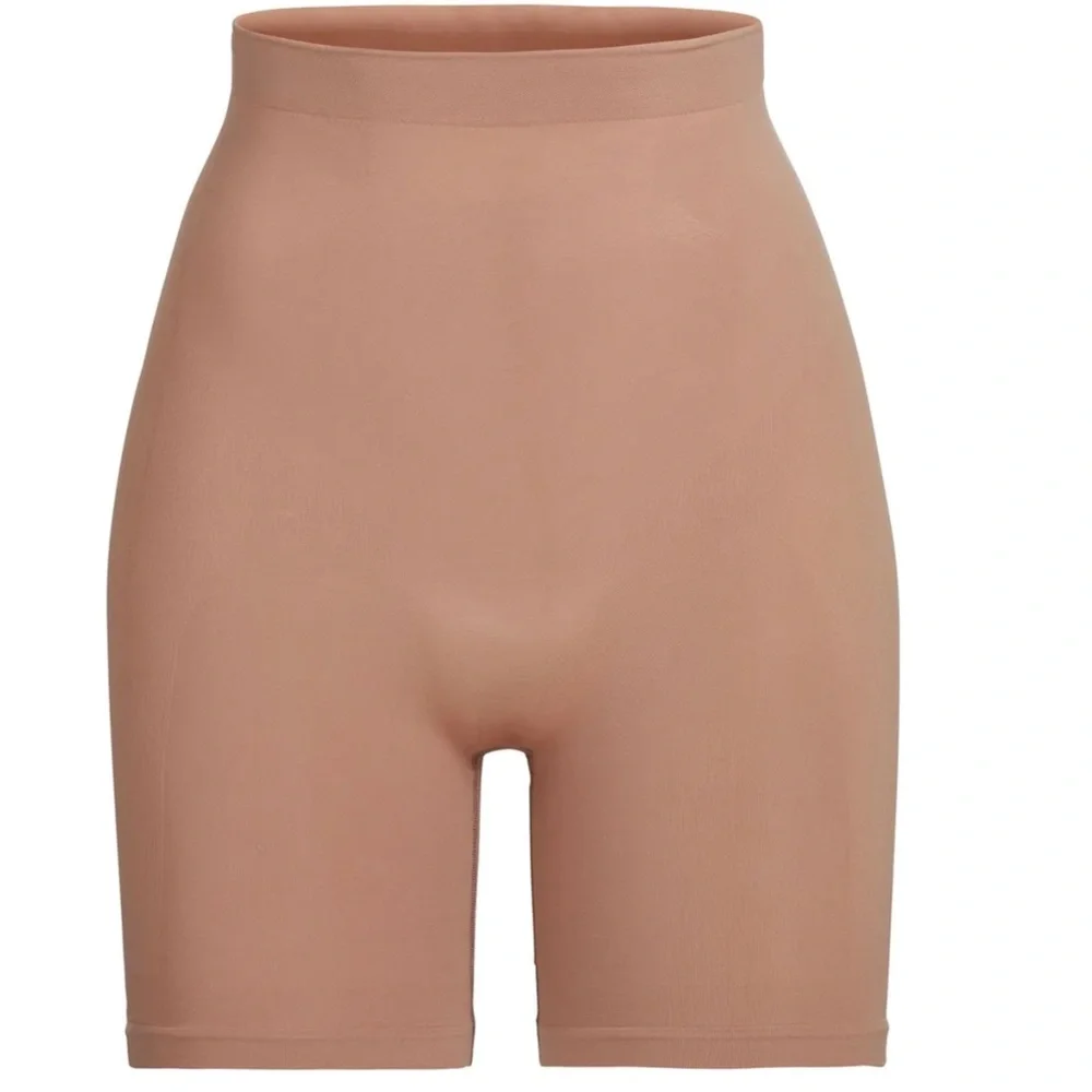 Skims Nwt short mid thigh with open gusset - Picture 1 of 8